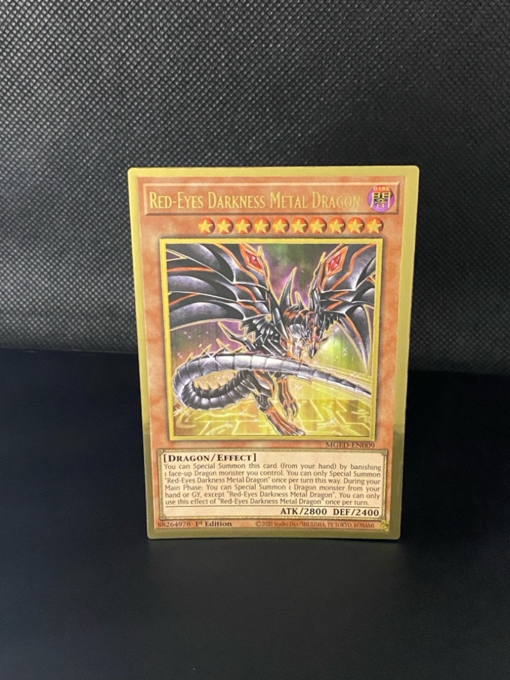 MGED-EN009 Red-Eyes Darkness Metal Dragon Alt Art Maximum Gold El Dorado YuGiOh!